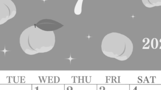 2026年7月縦型モノクロの月曜始まり 桃のイラストがかわいいA4無料白黒カレンダー(2026-00440711)