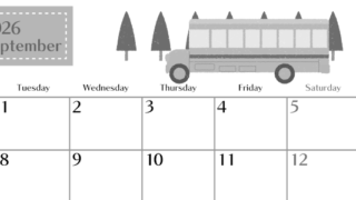 2026年9月横型モノクロの月曜始まり バスイラストのおしゃれA4無料白黒カレンダー(2026-00470901)